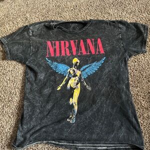 NIRVANA BAND TEE .